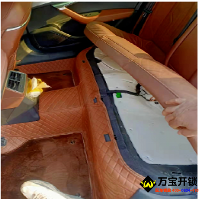 新款奥迪开后尾箱的方法技巧。济南莱芜奥迪开车锁